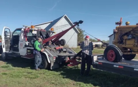 towing tractor